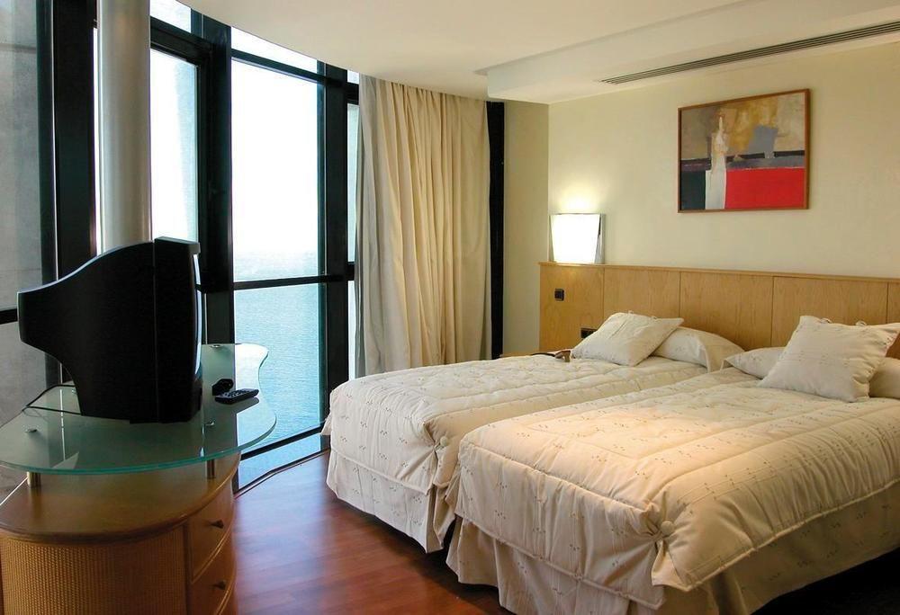 Gran Hotel Bali & Spa Μπένιντορμ Δωμάτιο φωτογραφία